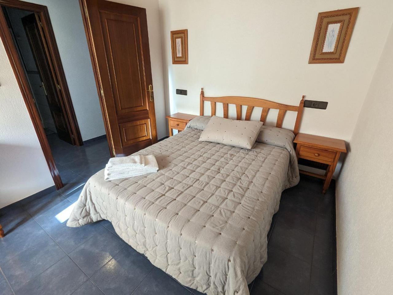 מלון Arou Vivienda Turistica Vacacional Maricarmen מראה חיצוני תמונה